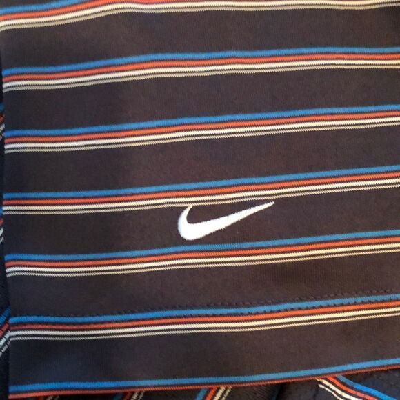 Nike dri fit golf shirt size XL like new - Picture 4 of 4